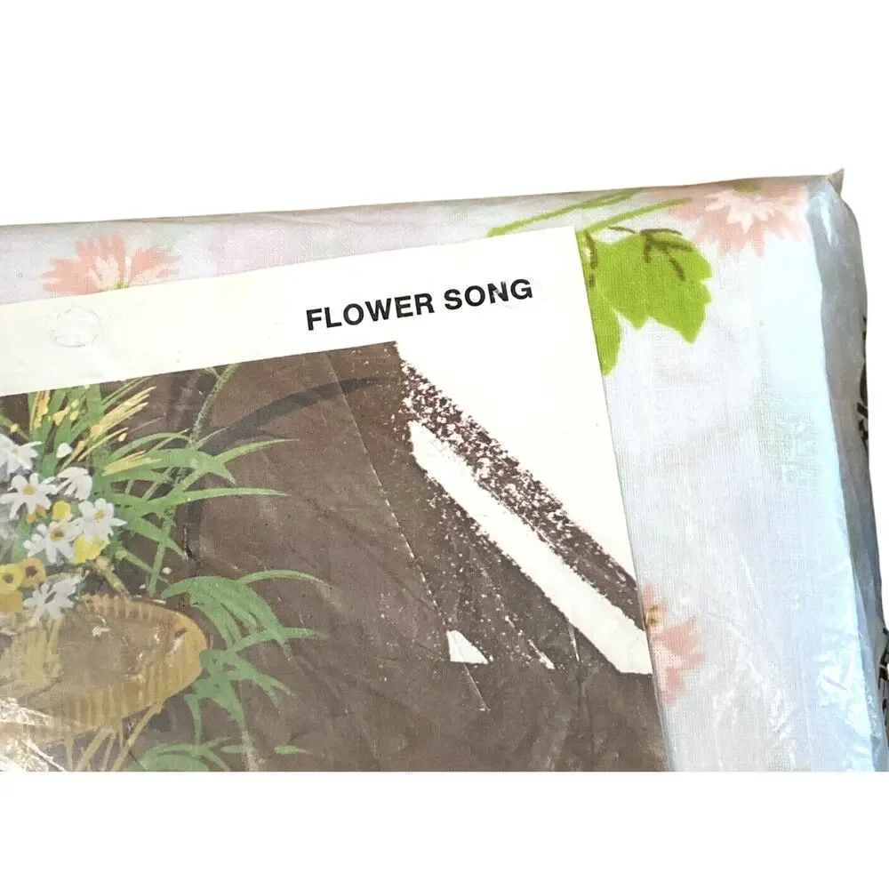 Vintage 1970s New Old Stock Morgan Jones Double Flat Sheet Flower Daisy Muslin